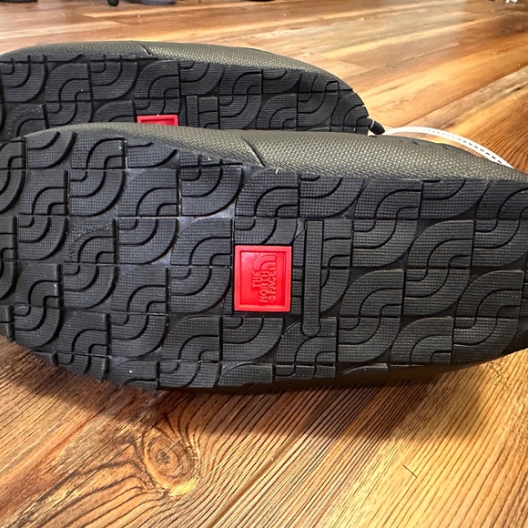 The North Face Women’s ThermoBall Traction Bootie – Black (Size 8) - Picture 3 of 3